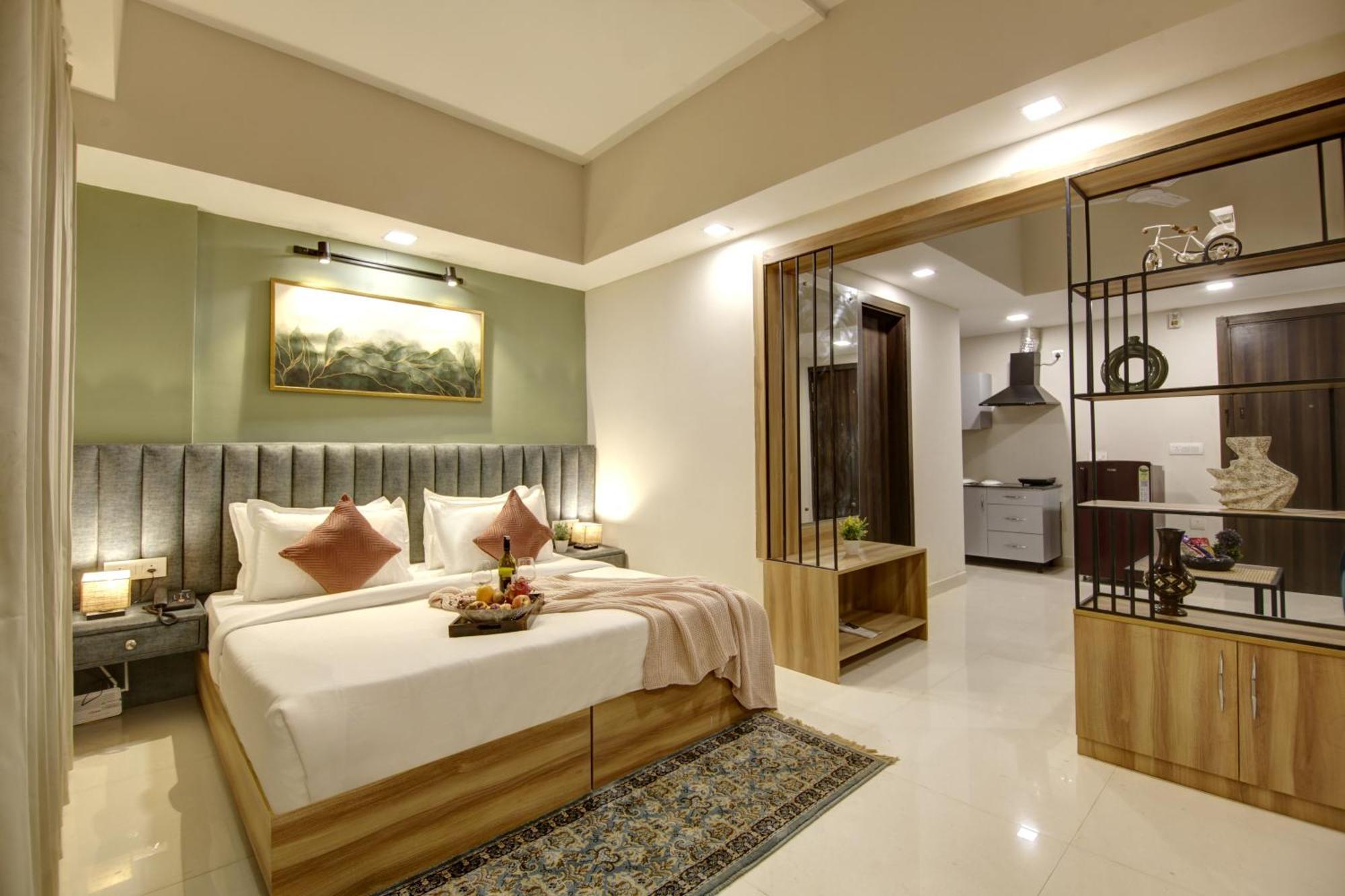 Saltstayz Premier - Golf Course Extension Road Gurgaon Esterno foto