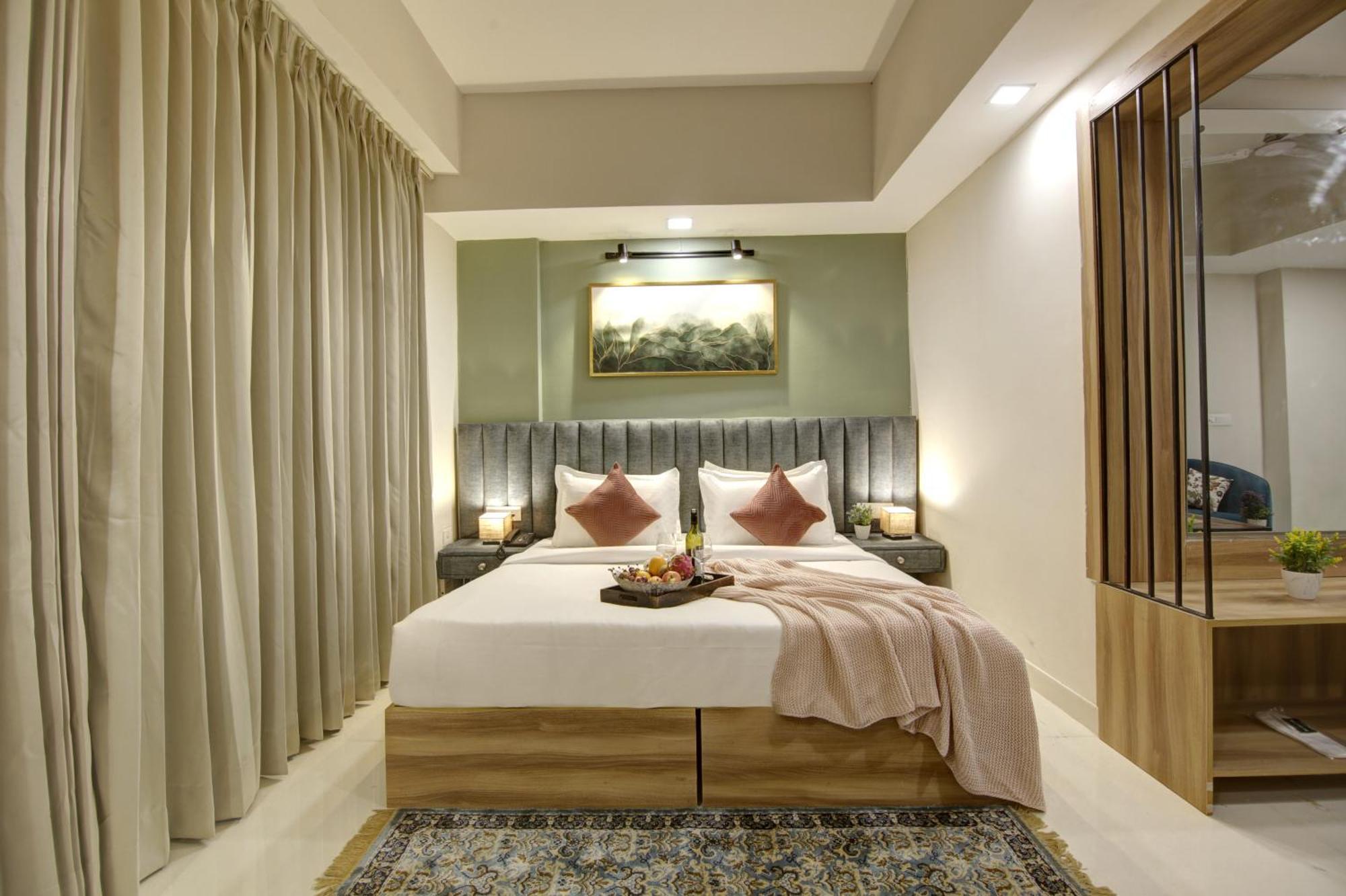 Saltstayz Premier - Golf Course Extension Road Gurgaon Esterno foto