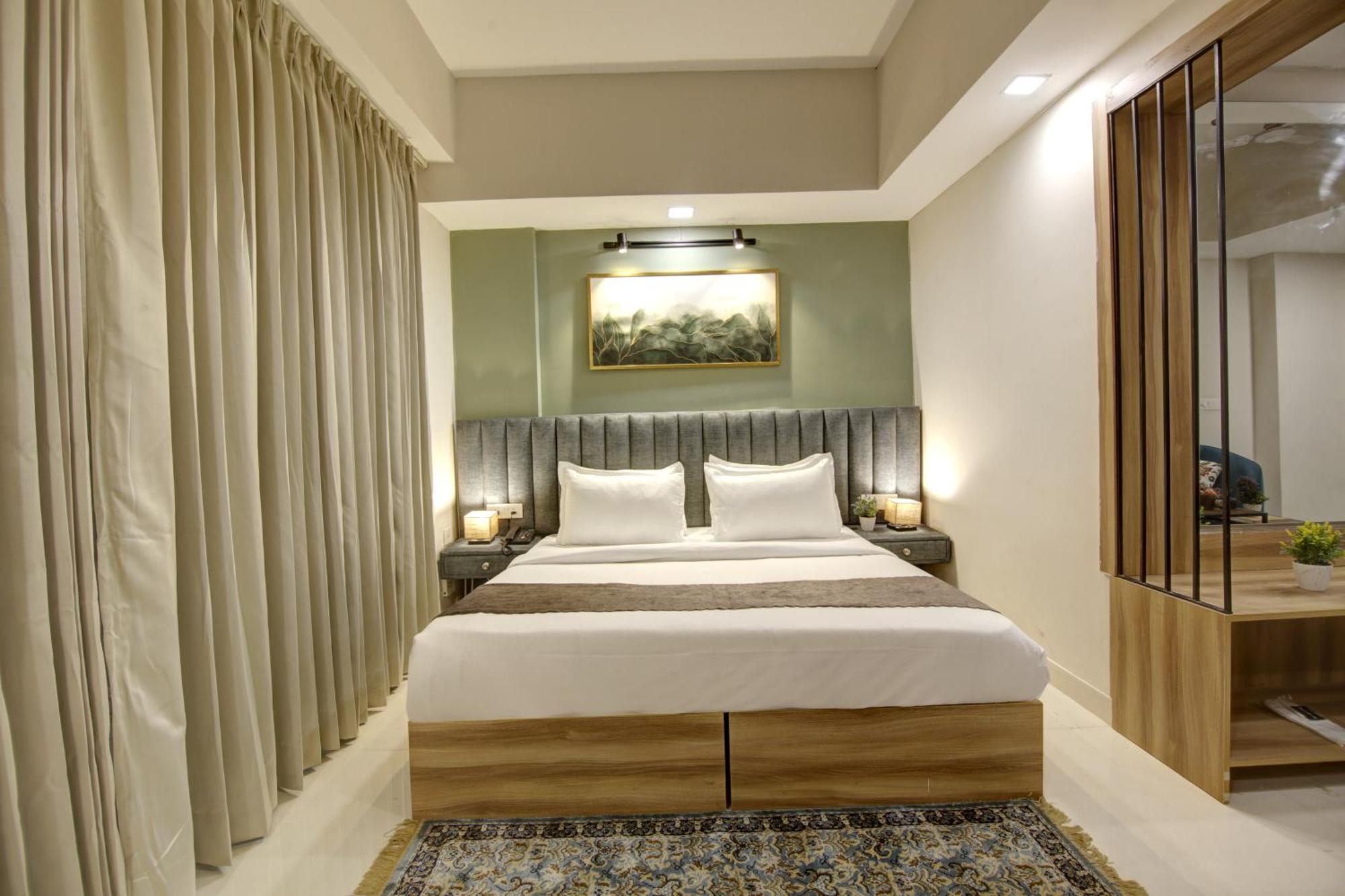 Saltstayz Premier - Golf Course Extension Road Gurgaon Esterno foto