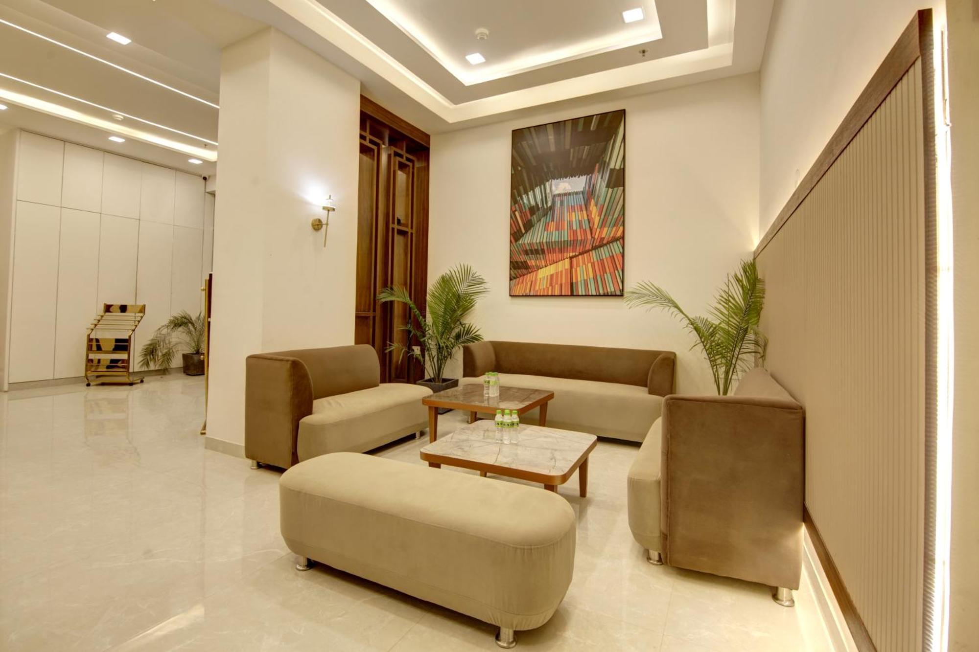 Saltstayz Premier - Golf Course Extension Road Gurgaon Esterno foto