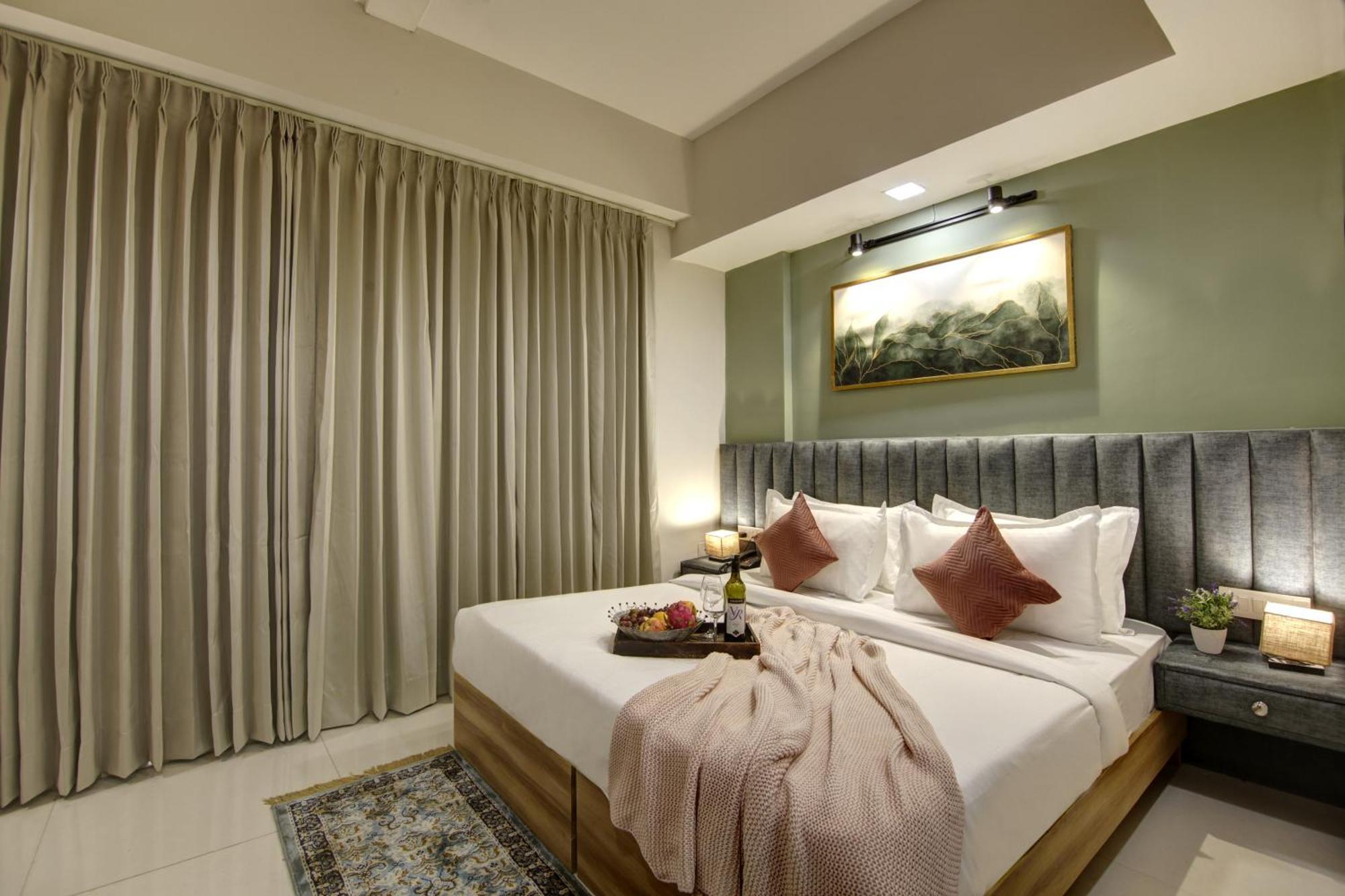 Saltstayz Premier - Golf Course Extension Road Gurgaon Esterno foto