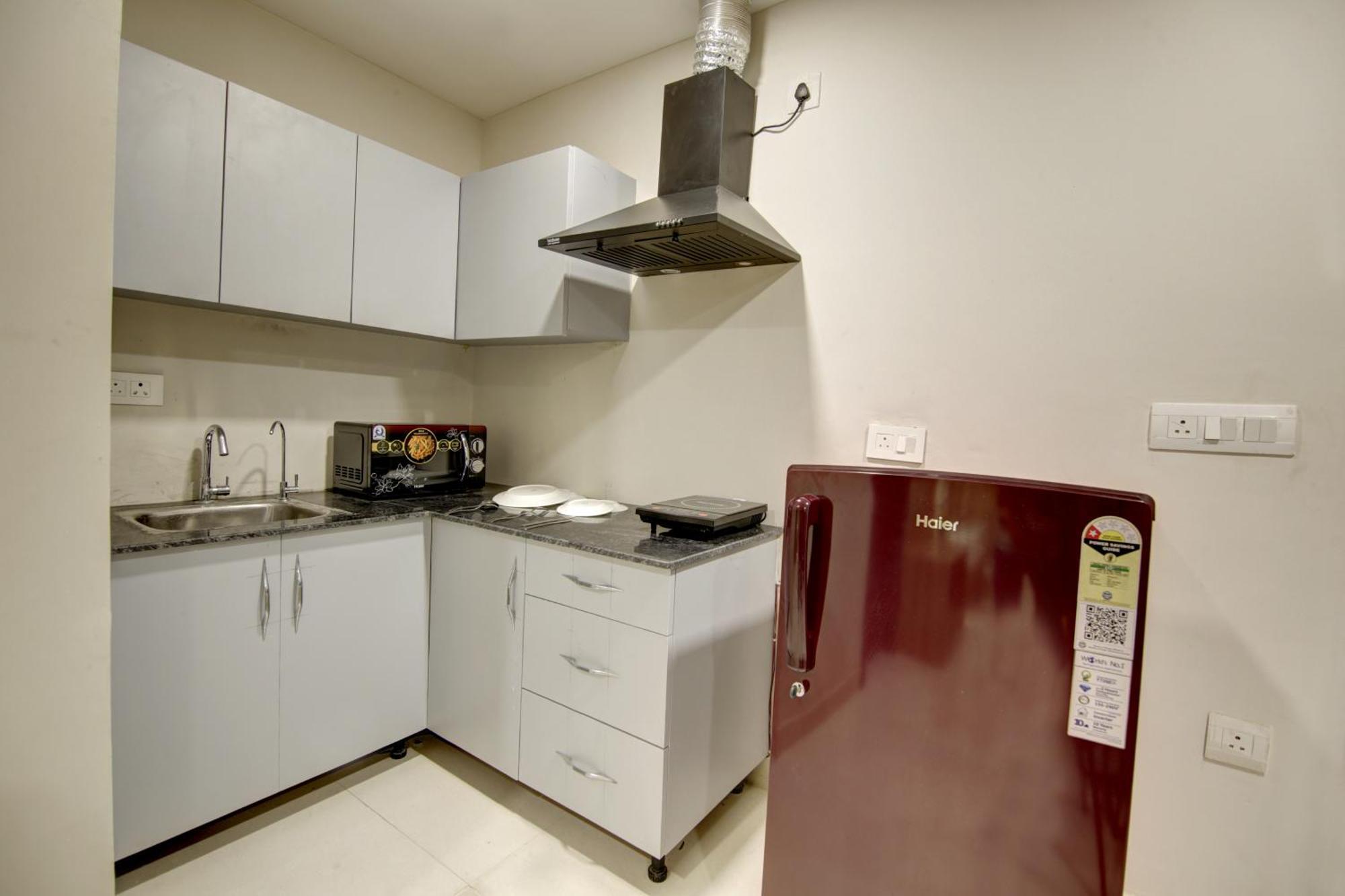 Saltstayz Premier - Golf Course Extension Road Gurgaon Esterno foto