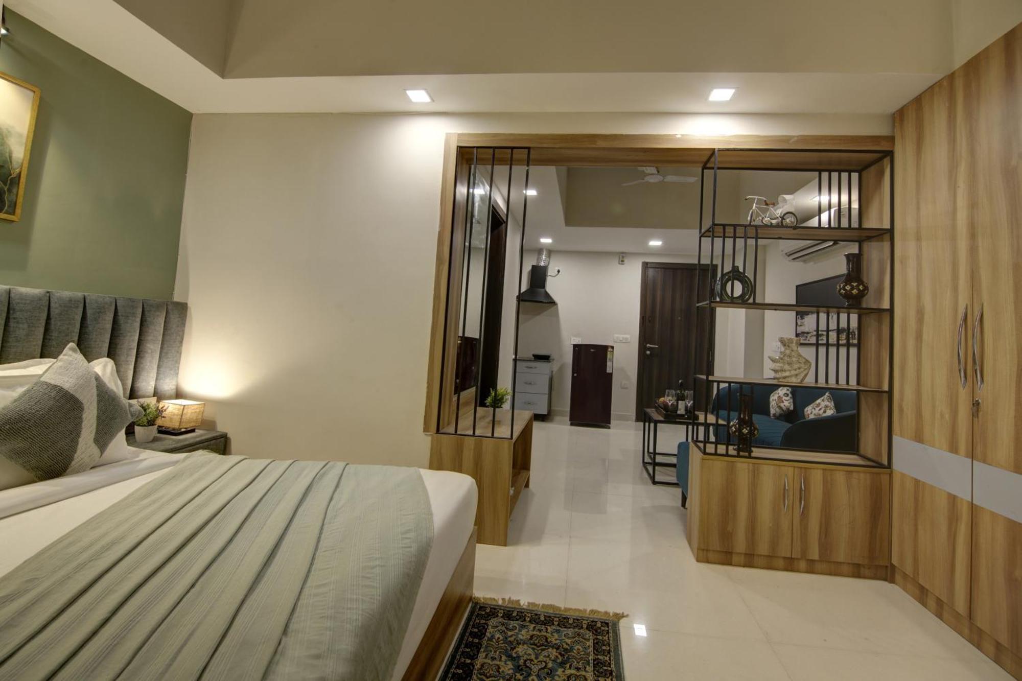 Saltstayz Premier - Golf Course Extension Road Gurgaon Esterno foto