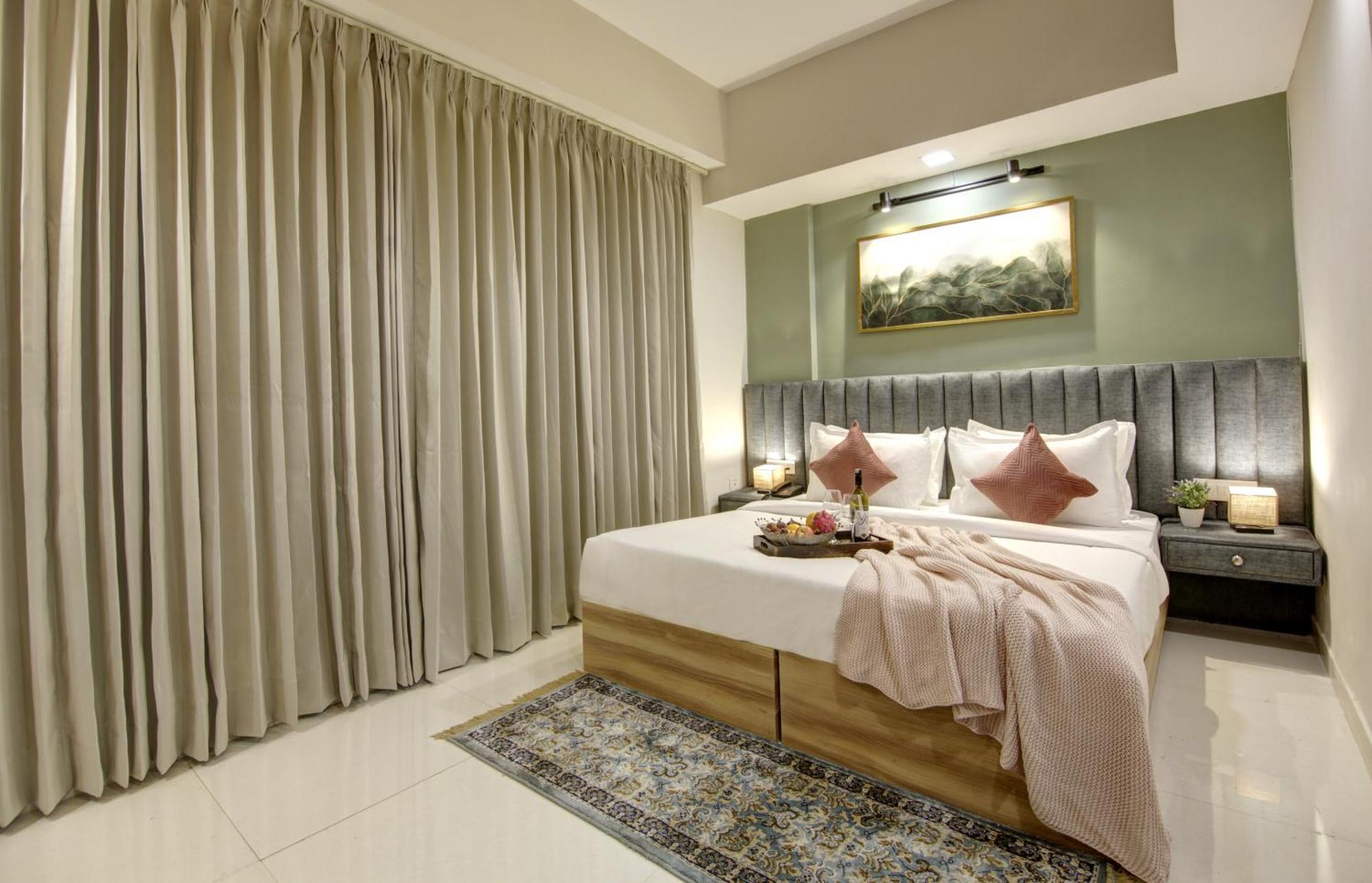 Saltstayz Premier - Golf Course Extension Road Gurgaon Esterno foto