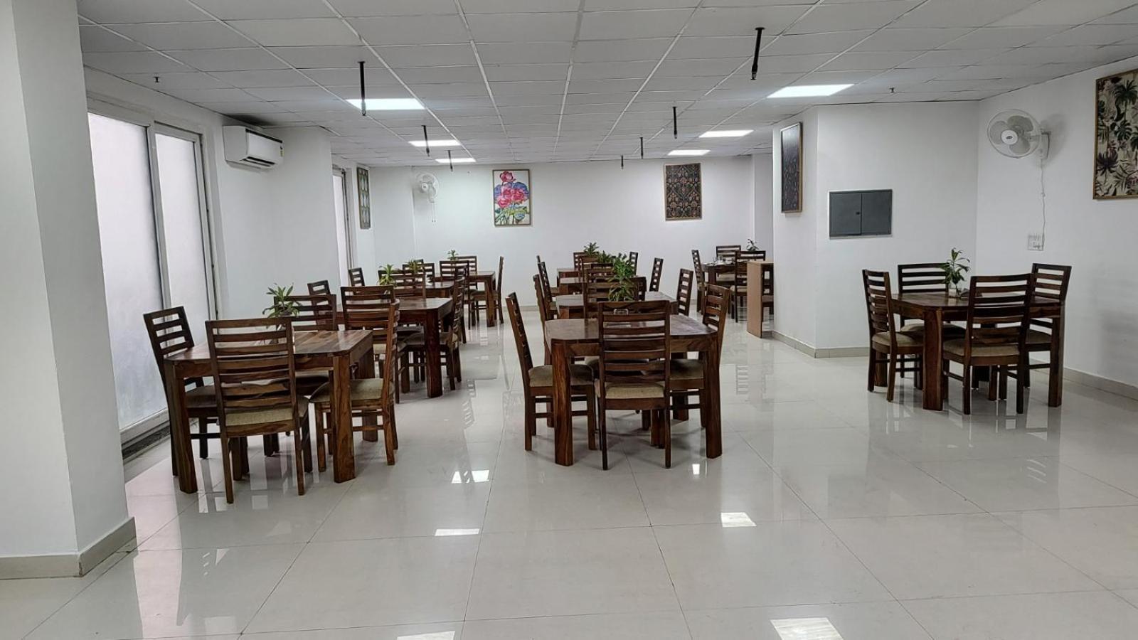 Saltstayz Premier - Golf Course Extension Road Gurgaon Esterno foto